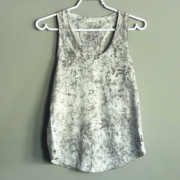 lululemon athletica Tops - Lululemon Scoop Neck  Tank Top